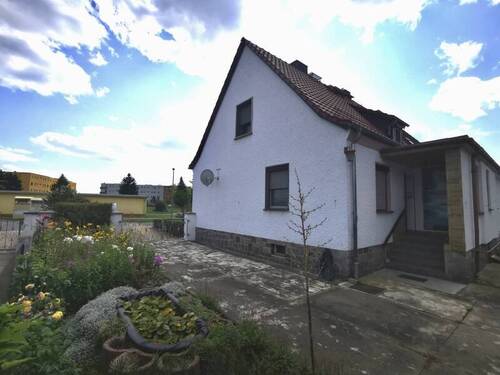 Eingangsbereich - Doppelhaushälfte mit 85,00 m² in Bernsdorf zum Kaufen