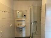 Wc 2 mit Dusche im - 