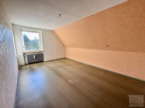 OG: Individuell nutzbares Zimmer - 