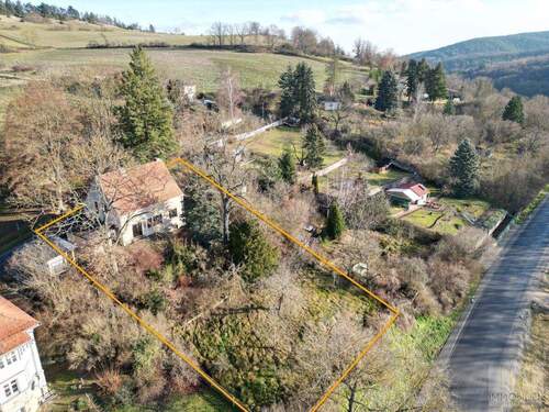 Gesamtes Grundstück - 