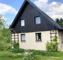 Vermietetes Einfamilienhaus mit Carport, Garage und Garten in ruhiger Randlage! - Wildenfels OT Wiesen Wiesenburg