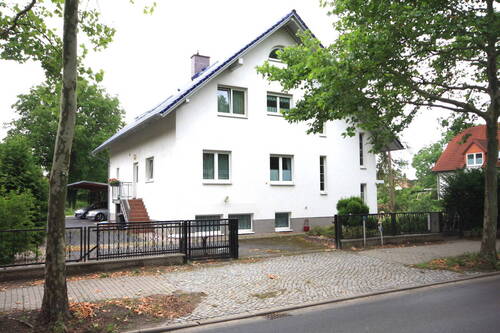 Hausansicht - 1 Zimmer Einfamilienhaus zum Kaufen in Falkensee