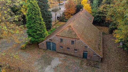Vogelperspektive (1) - 4 Zimmer Bauernhaus, Landhaus zum Kaufen in Uplengen-Remels