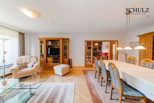 Wohn-/Esszimmer - 