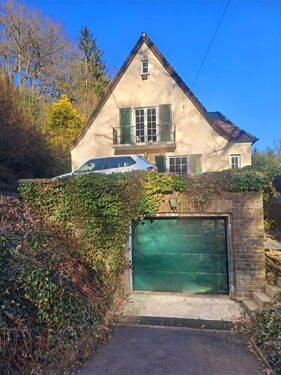 Garage - 7 Zimmer Einfamilienhaus in Schalksmühle