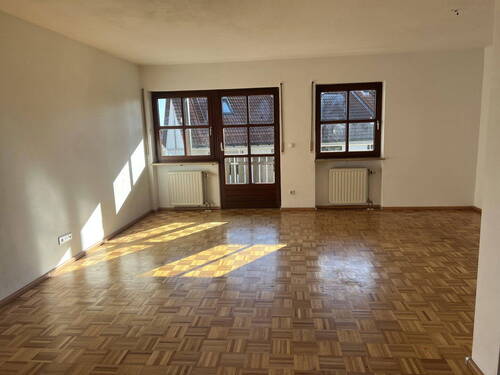 Wohnzimmer - 5 Zimmer Reihenmittelhaus zum Kaufen in Leinburg