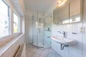 Helles Duschbad - 