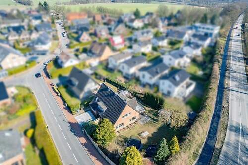 Grundstücksansicht - 6 Zimmer Mehrfamilienhaus, Wohnhaus in Reinbek