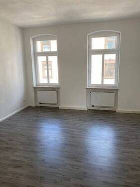 Wohnzimmer - Etagenwohnung mit 66,50 m² in Zeitz zur Miete