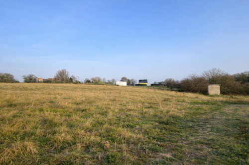 Das Grundstück (KI generiert) - Grundstück in Laage