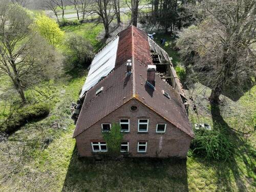 Luftaufnahmen - 4 Zimmer Mehrfamilienhaus, Wohnhaus zum Kaufen in Rastede