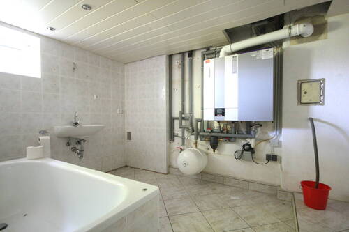 Raum KG - 