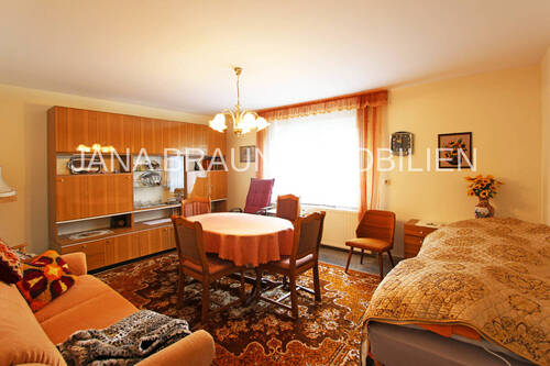 Wohnzimmer - 5 Zimmer Einfamilienhaus zum Kaufen in Panketal