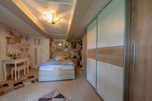 Haus 1 OG Schlafzimmer - 