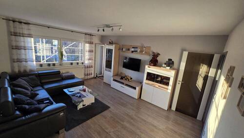 Bild 1 - BS-Lehndorf: Sanierte 3,5 Zimmer-Wohnung mit Westbalkon & Garage