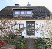 Viel Platz, viele Möglichkeiten: Zweifamilienhaus mit Garten, Wintergarten & Mieteinnahmen! - Heiligenhaus Mitte