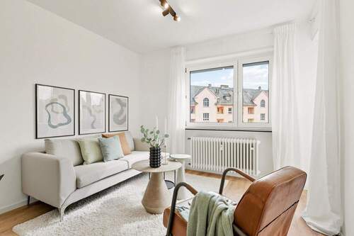 Wohnzimmer Original - helle 2 Zimmerwohnung mit Balkon BASF