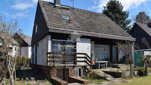 Immobilie außen, Garten und Terrasse - 