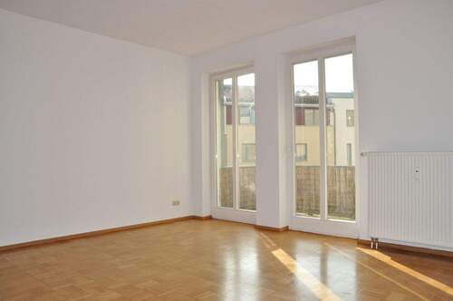 Zimmer - 2 Zimmer Etagenwohnung zur Miete in Stralsund