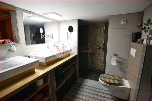 Badezimmer im UG.JPG - 