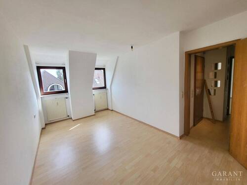 Schlafzimmer - 2 Zimmer Etagenwohnung in Stuttgart