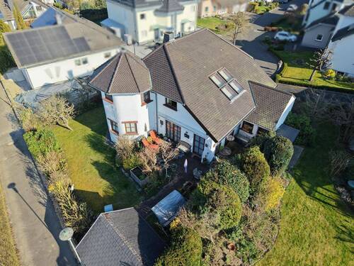 Rückseite - 5 Zimmer Einfamilienhaus zum Kaufen in Kastellaun