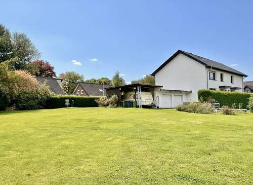 Großes Baugrundstück - 