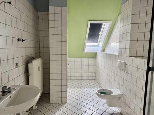 Dachgeschosswohnung Bad - 