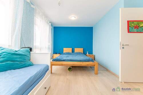 OG: Schlafzimmer - 