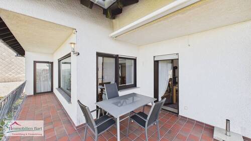 Balkon mit elektr. Markise - 