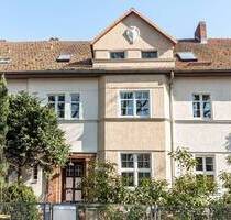 HOMESK - Großzügiges Wohnen mit Stil: Reihenmittelhaus, Wintergarten und Garten in Lichterfelde-West - Berlin