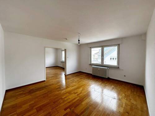 Zimmer - Attraktive 3-Zimmer-Wohnung in zentraler Lage von Hofheim