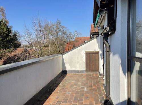Dachterrasse mit Speicher und Markise - 