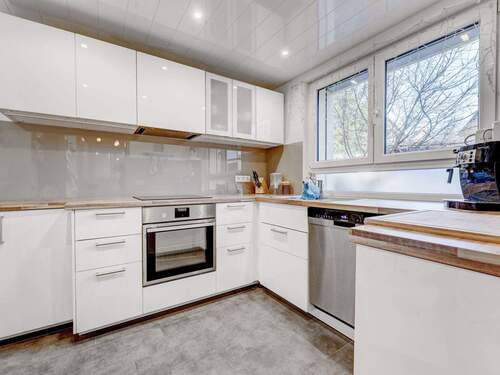 Altbau – Geräumige Küche in zeitgemäßem Design - 