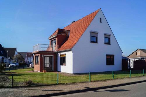 Ansicht (2) - 6 Zimmer Doppelhaushälfte zum Kaufen in Achim