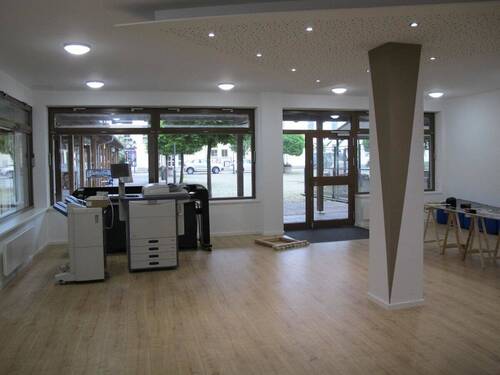 Verkaufsraum - Gepflegtes Ladenlokal in sehr guter Lage von Garching an der Alz