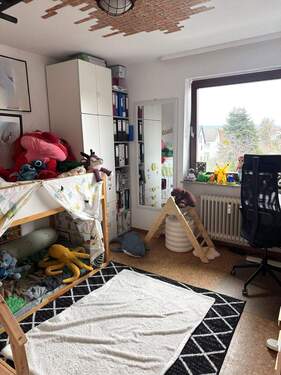 Kinder- oder Arbeitszimmer - 