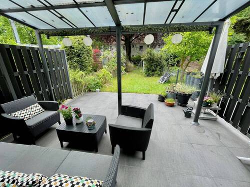 Terrasse.jpeg - Viel Platz für die Familie im schönen Sasel !