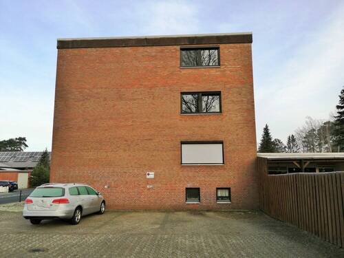 Parkplatz - 2 Zimmer Etagenwohnung in Hambühren