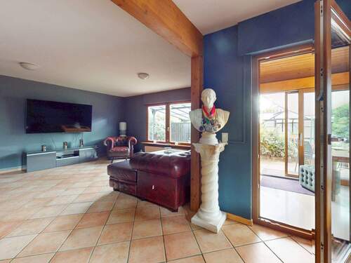 Titelbild - Grünes Wohnen in Lichtenrade: Ruhiges Haus mit offener Wohnküche und Garten