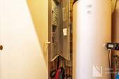 Technikraum mit Warm-Wasserspeicher - 