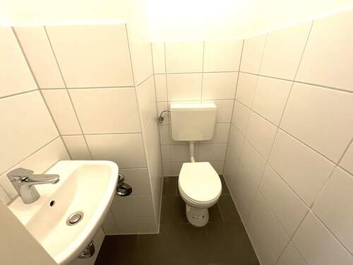 Separate Toilette - 