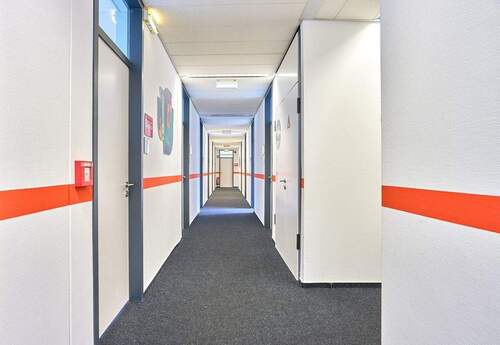 Flur - Büro mit 21,40 m&sup2; in Offenbach zur Miete