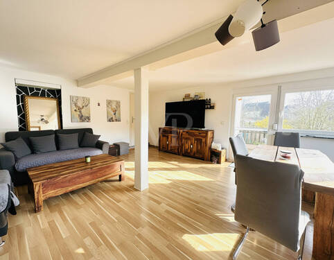 Wohn- und Esszimmer - 