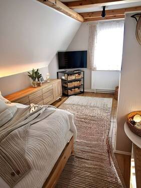 Schlafzimmer 2 DG (KI gen.) - 