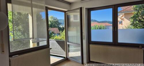 Wohnzimmer - 3 Zimmer Etagenwohnung in Aalen