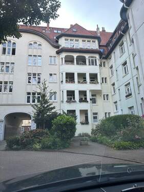 Ansicht vom Nebengebäude - 