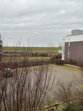 Blick vom Balkon - 3 Zimmer Etagenwohnung zum Kaufen in Wurster Nordseeküste