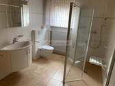 Haus 1 Badezimmer mit großer Dusche - 