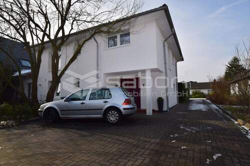 Eingang - 6 Zimmer Einfamilienhaus in Hamburg